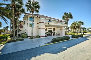 Apartment (1 Bedroom) | Interior - Pool & Beach Access! Walkable St Augustine Condo (St. Augustine)