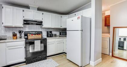 Port Charlotte Home Near Beaches & Dining