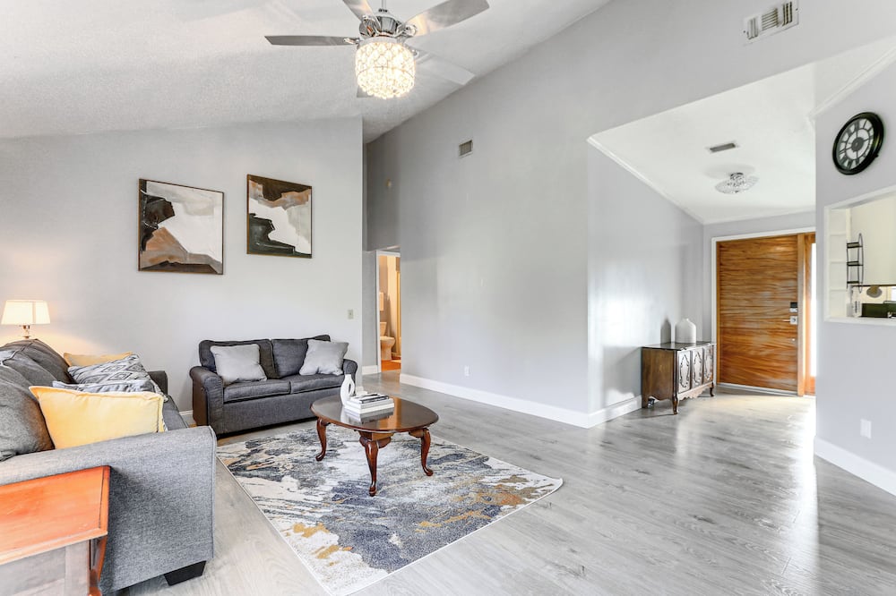 Port Charlotte Home Near Beaches & Dining - El Jobean, FL