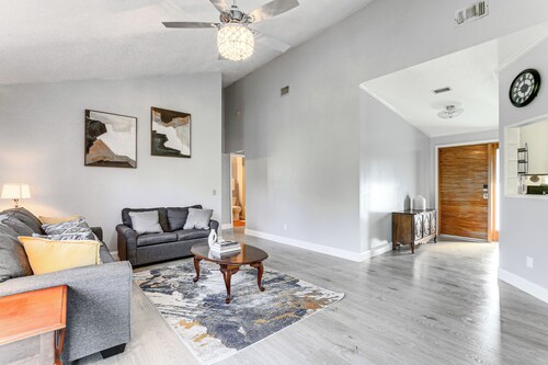 Port Charlotte Home Near Beaches & Dining