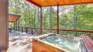 House (2 Bedrooms) | Front of property