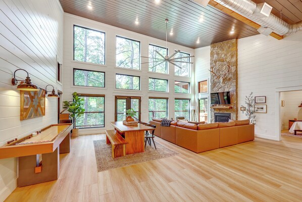 House (2 Bedrooms) | Interior