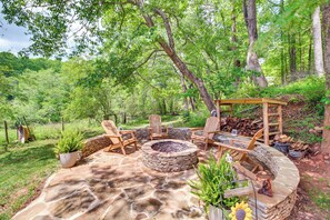 House (3 Bedrooms) | Interior - Historic Dahlonega Home w/ Wraparound Porch (Dahlonega)