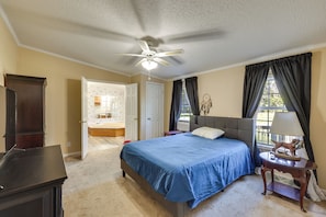 Interior - Spring Hope Getaway: Fish, Hike, Relax! (Spring Hope)