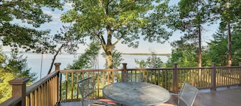St Lawrence River Cottage w/ Panoramic Views!