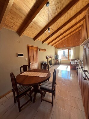 Standard Cabin | Living area | Flat-screen TV, fireplace - Cabañas Rayen  (Villa Traful)