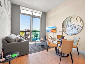 TV - Free Parking | Design District Condo (Miami)
