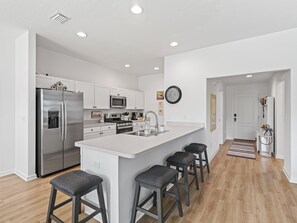 Fridge, microwave, oven, stovetop - Welcome to Your Tranquil Retreat in the Village of Lake Denham! (The Villages)