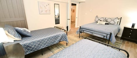 5 chambres, bureau, fer et planche à repasser, Wi-Fi gratuit