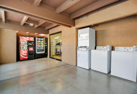 Bposhtels Scottsdale - Image 1