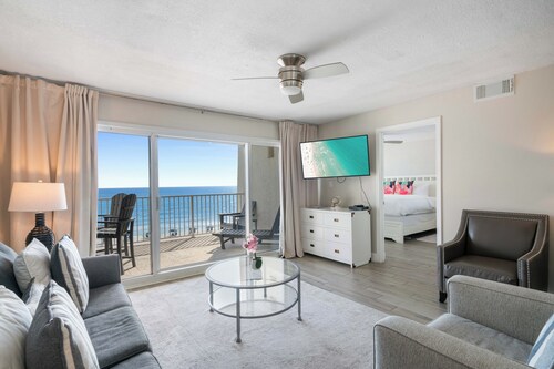 Beach House 303D New Listing Specials, Renovated, Free Beach Service!