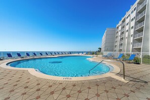 A heated pool - Beach House 303D New Listing Specials, Renovated, Free Beach Service! (Miramar Beach)