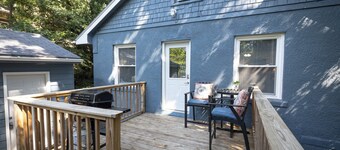 Family & Pet-Friendly 2BR Retreat Near Downtown