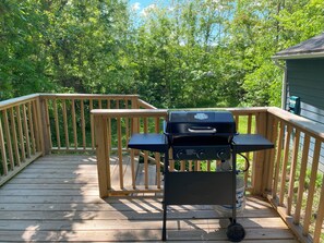 Property grounds - Family & Pet-Friendly 2BR Retreat Near Downtown (Des Moines)