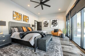 5 多间卧室、旅行婴儿床、免费 WiFi、床单