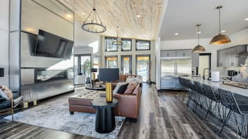 TV connectée, cheminée