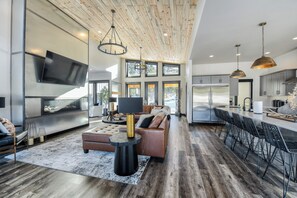 TV connectée, cheminée