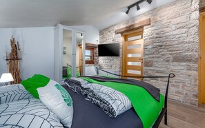 3 Schlafzimmer, Bügeleisen/Bügelbrett, WLAN, Bettwäsche