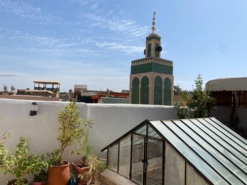 A rare gem ready to rent two minutes from the Porte Bleue