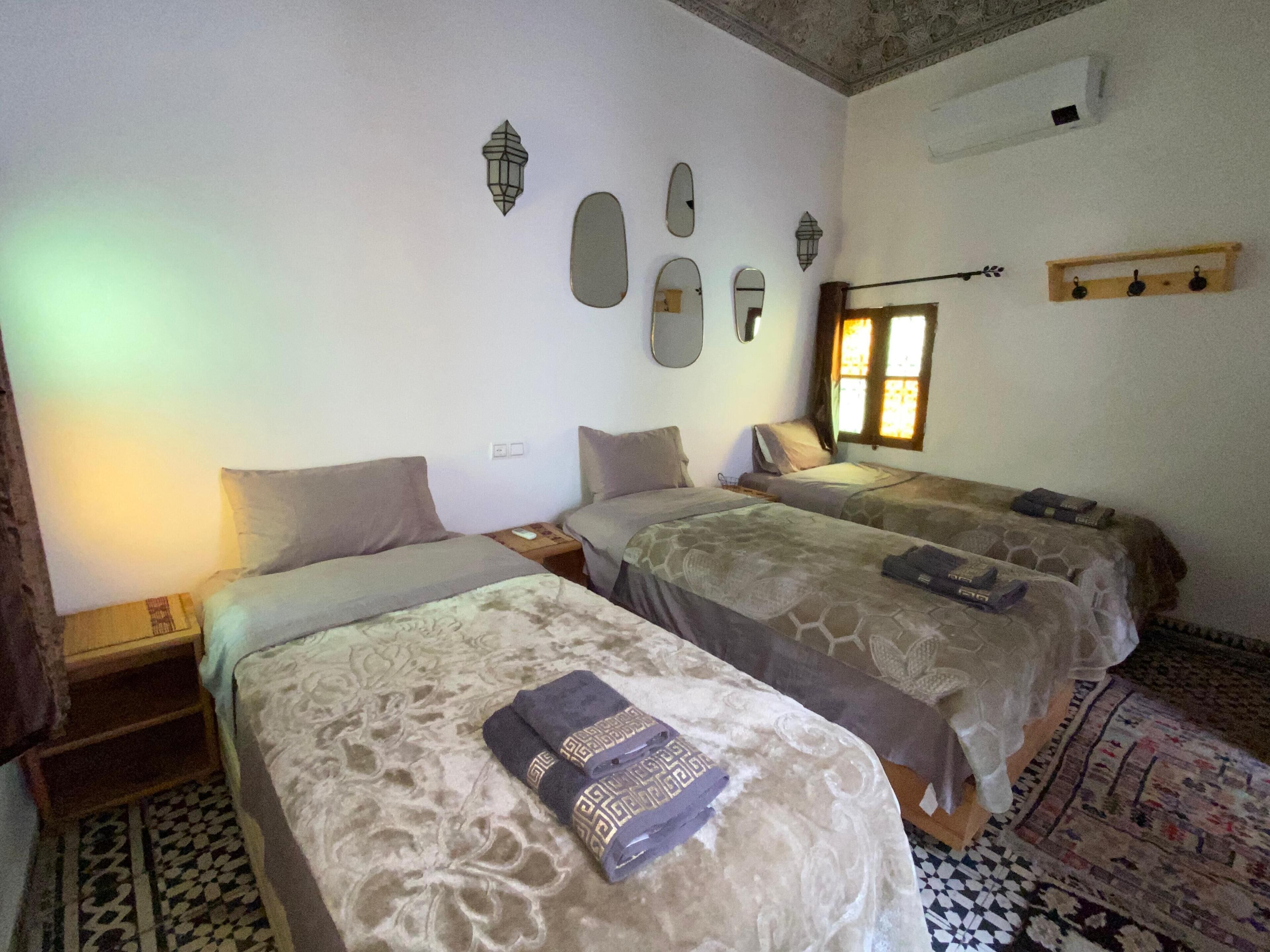 3 camere, Wi-Fi, lenzuola