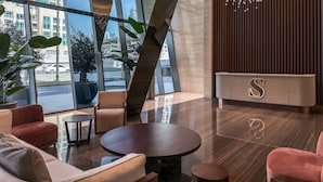 Lobby - Burj Khalifa View Majestic 2BR Haven (Dubai)