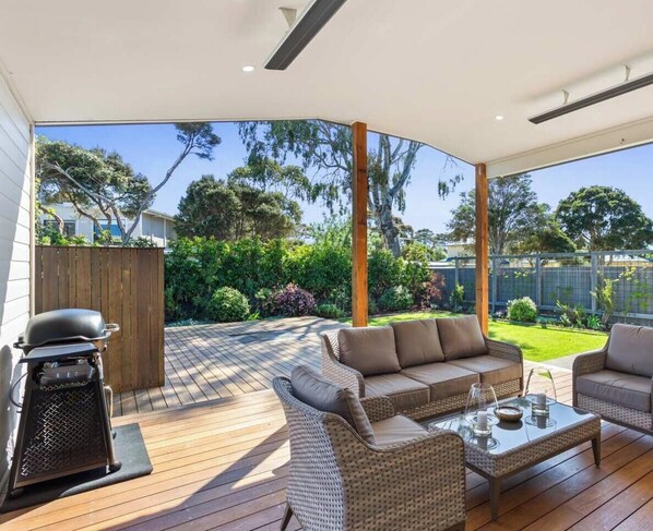 Terrace/patio - Renovated Lux Property in Quiet Estate (Cowes)