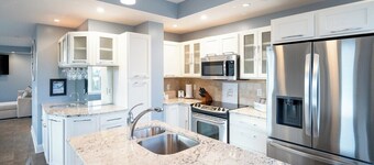 Stunning Downtown Condo w/ Water Views