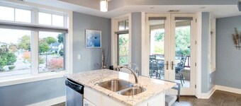 Stunning Downtown Condo w/ Water Views
