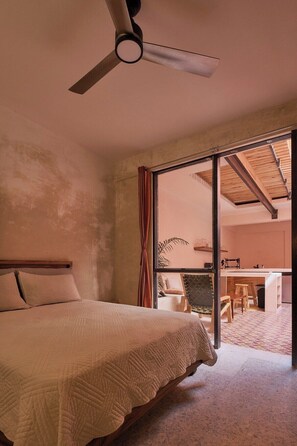 6 Schlafzimmer, Bügeleisen/Bügelbrett, Reisekinderbett, WLAN