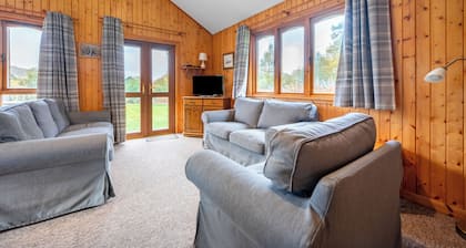 Divach Lodge @ Lochletter Lodges. A 3 bedroom lodges in beautiful Glen Urquhart.