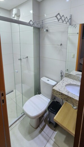 Family Apartment, 1 Double Bed with Sofa bed | Bathroom | Towels