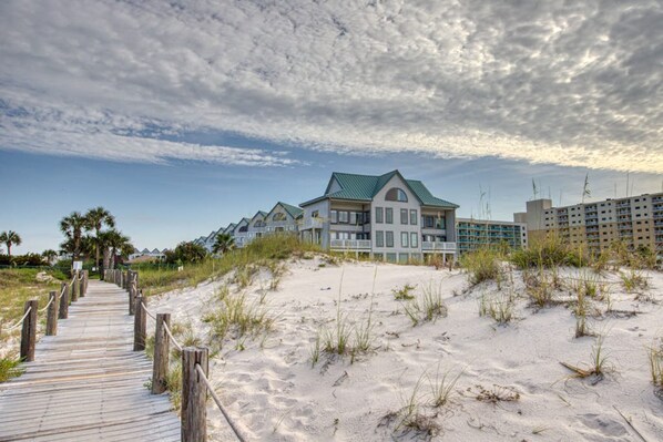 Strand