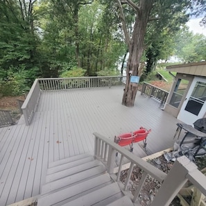 Terrace/patio - Charming 2-bedroom Lake House in Marion with WiFi and AC (Marion)