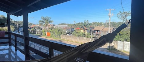 Premium House | Street view