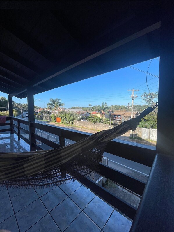 Premium House | Street view