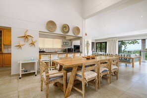 Villa Luxe | Restauration dans la chambre