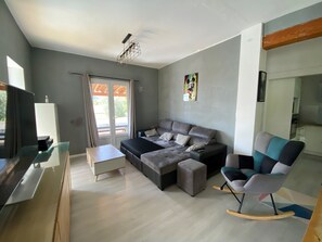 TV, DVD player, books