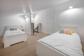 2 室のベッドルーム、WiFi (無料)