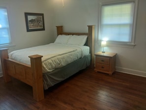 4 bedrooms, in-room safe, iron/ironing board, free WiFi