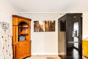 Interior - Entire House| Long Stays in Gloucester|Contractors (Longlevens)