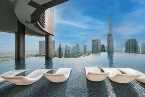 Pool - Stunning 2BR/Burj Khalifa view & Infinity pool (Dubai)