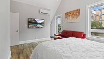 1 bedroom, iron/ironing board, WiFi, bed sheets