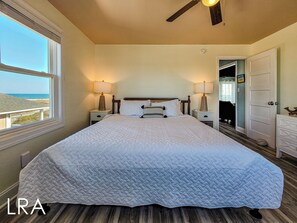 4 bedrooms, Internet, bed sheets