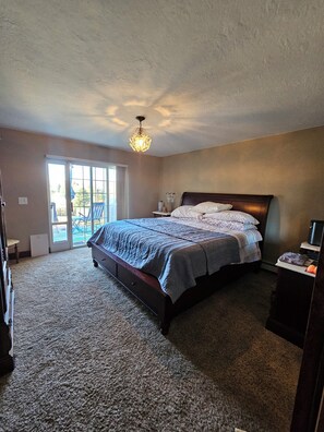 5 habitaciones, escritorio, tabla de planchar con plancha y wifi gratis 