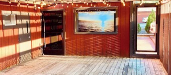 Willow South Upstairs Unit in Buchanan/ Waverly with Wi-Fi and AC