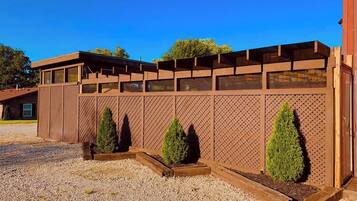 Enceinte de lâhĂ©bergement