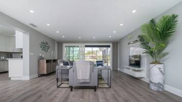 單棟房屋 | 4 間睡房、書桌