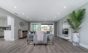 3 habitaciones y escritorio