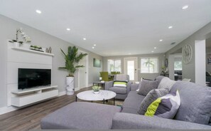 Ferienhaus | 4 Schlafzimmer, Schreibtisch