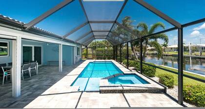Tranquility - Serene Waterfront Heated Pool Hot Tub